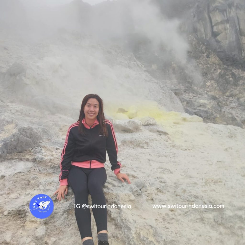 hiking gunung sibayak