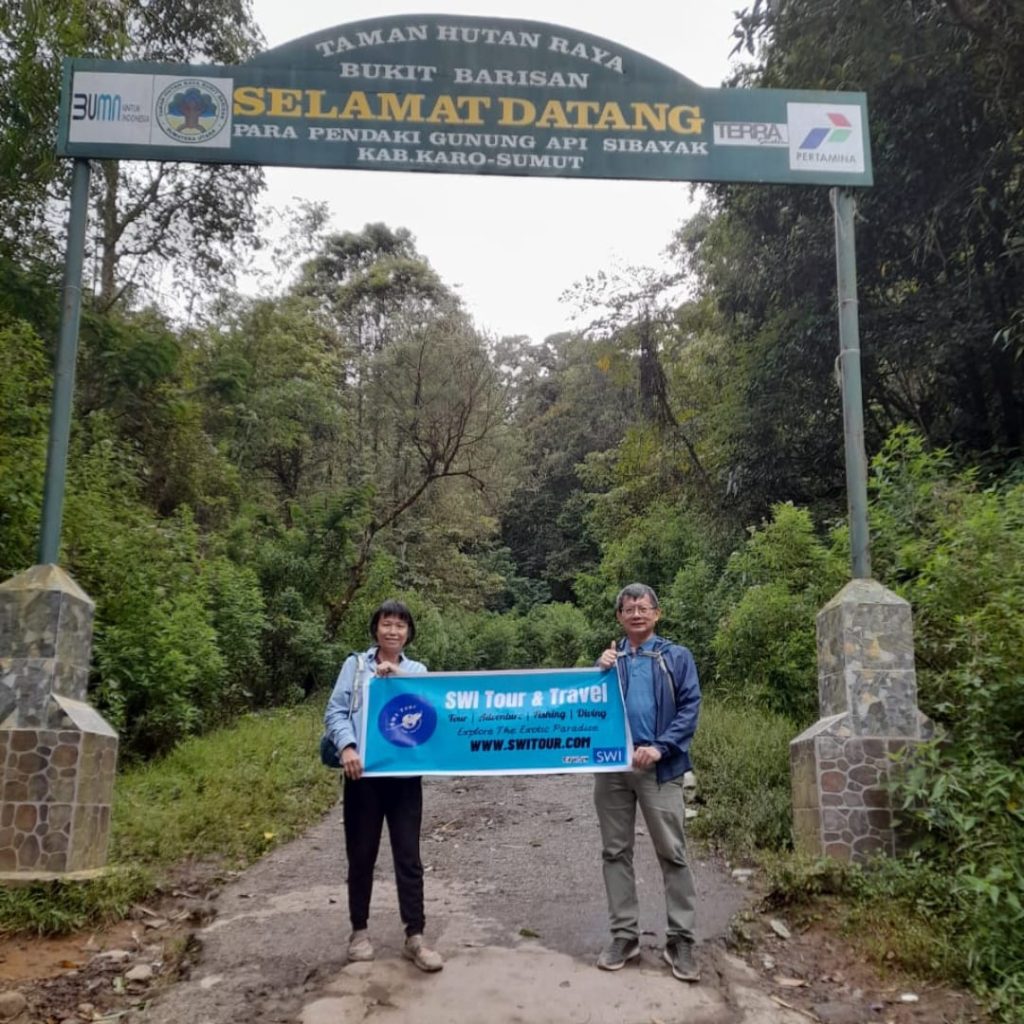 sibayak sunrise hike