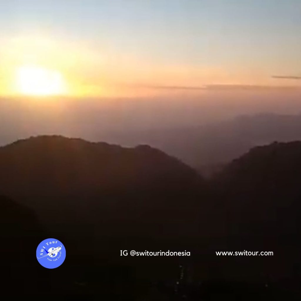 sibayak sunrise hiking